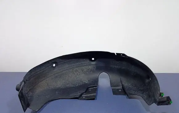 Renault Clio I Rear arch fender liner splash guards 767494220R