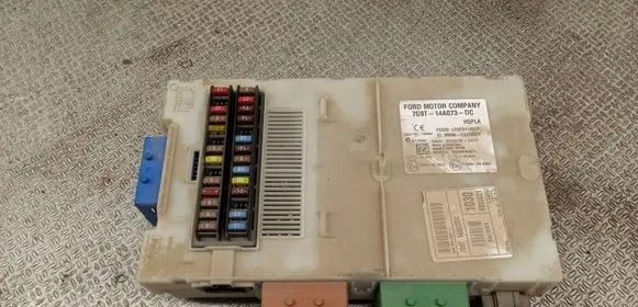 Ford Galaxy Fuse module 7G9T14A073DC