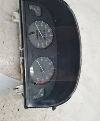 Peugeot Partner Speedometer (instrument cluster) 9635681080