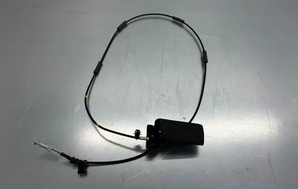 Hyundai Santa Fe Rear seat cable / handle 
