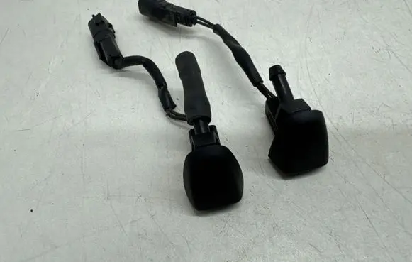 Volvo S80 Windshield washer spray nozzle 30796027
