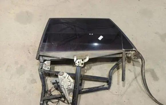 Audi A6 S6 C5 4B Rear door window/glass frame