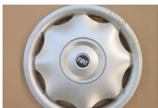 Fiat Stilo R15 wheel hub/cap/trim 
