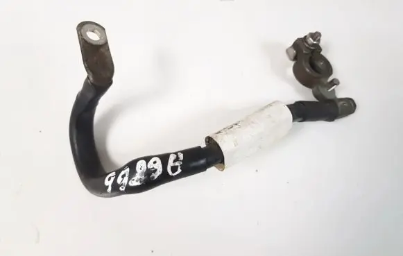 Volkswagen Golf V Positive cable (battery)