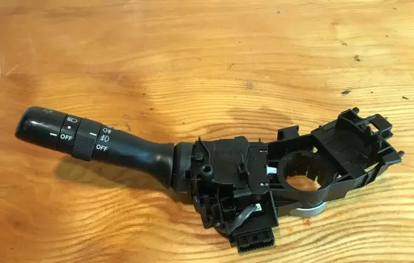 Toyota RAV 4 (XA30) Indicator stalk 17F100