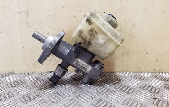 Mercedes-Benz ML W163 Master brake cylinder 26612501123 26051383041