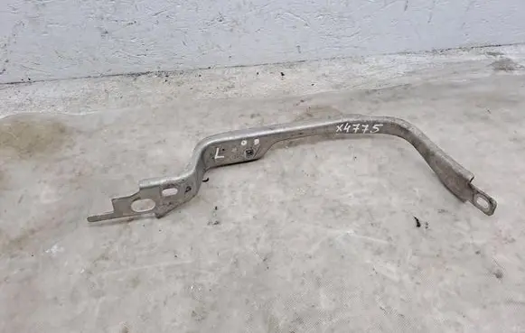 Audi A7 S7 4K8 Fender mounting bracket 4K0807347B