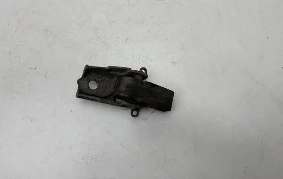 Audi A4 S4 B8 8K Muffler mount bracket/holder 8K0253144M