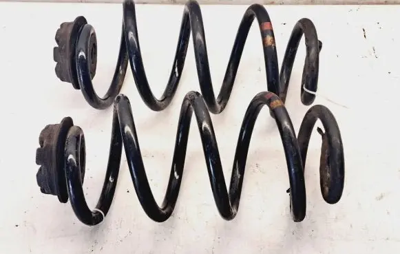Nissan Qashqai Front coil spring