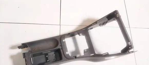 Volkswagen Golf Plus Center console 5m1863243b