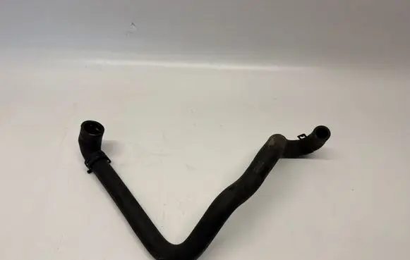 Mercedes-Benz C W204 Coolant pipe/hose A2048306296