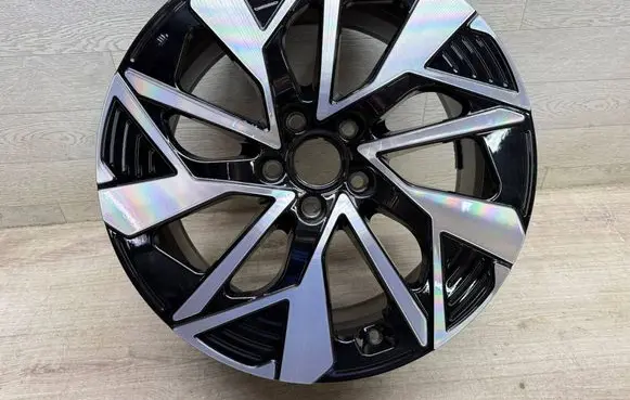 Toyota bZ4X R18 alloy rim PW4574204