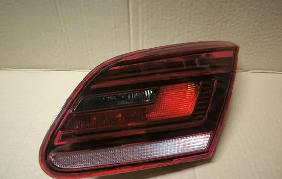 Volkswagen PASSAT CC Rear/tail lights 3C8945308S 81180201