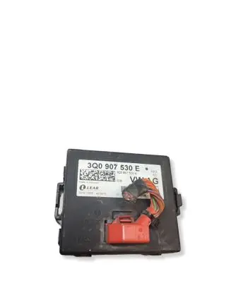 Volkswagen Golf VII Gateway control module 3Q0907530E