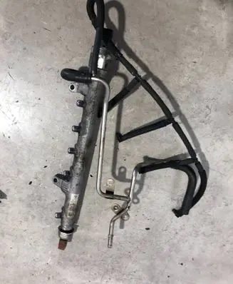 Volkswagen Golf VI Fuel main line pipe 03L130764A 03L906054A 03L130089B
