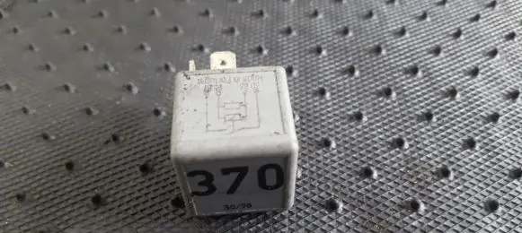 Audi A4 S4 B5 8D Other relay 8D0951253 V23134-J52-X300