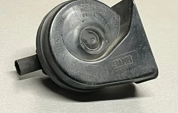 BMW 3 E90 E91 Horn signal 0055306
