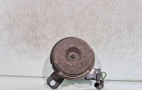 Toyota Avensis T270 Horn signal 000026