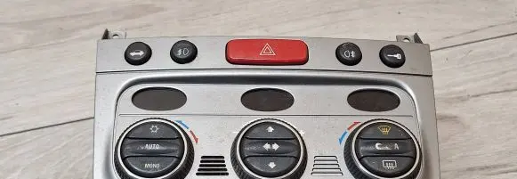 Alfa Romeo 147 Air conditioning/heating control unit 01560513690