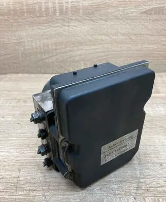 BMW 5 E60 E61 ABS Pump 6774852 6768550