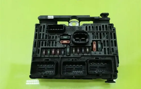 Peugeot 407 BSM Control unit 9656005580