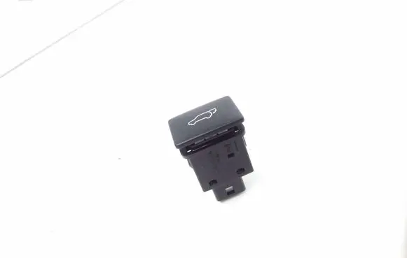 Lexus RX 450H Tailgate/boot open switch button 15D483