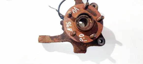 Chrysler PT Cruiser Front wheel hub