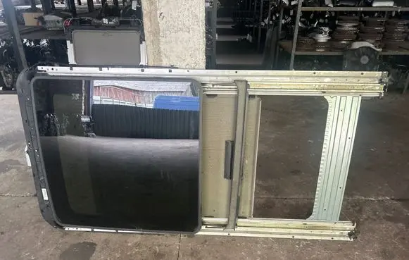 Nissan X-Trail T31 Sunroof set 91205JG41A