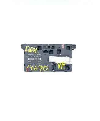 Mercedes-Benz E W211 Door control unit/module 2118200326 211820032608 356801