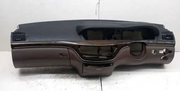 Mercedes-Benz S W221 Dashboard P0107836 000075042 T0023420