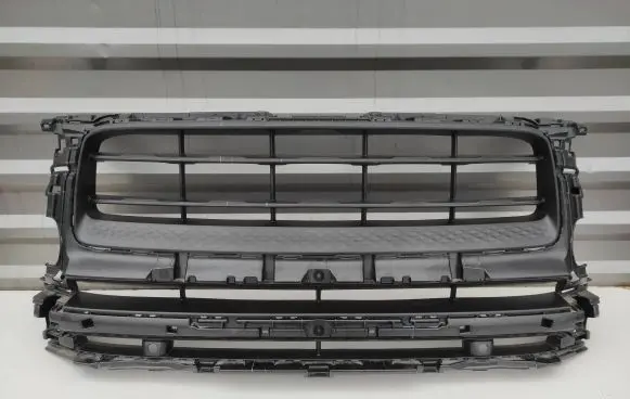 Porsche Macan (95B) Front bumper upper radiator grill 95B807683CF