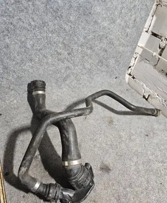 BMW 5 F10 F11 Engine coolant pipe/hose 7789742 PA66G30 0FT1M1ER1