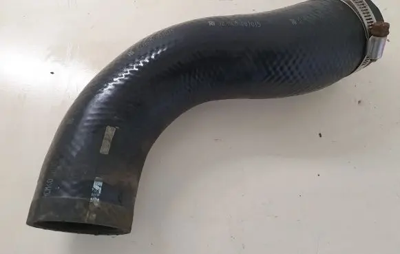 Toyota Avensis T270 Intercooler hose/pipe