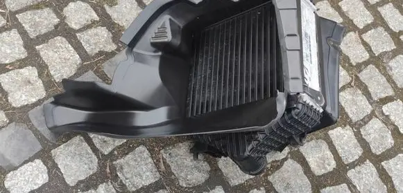 Audi RS Q8 Intercooler radiator 4M0145803BT