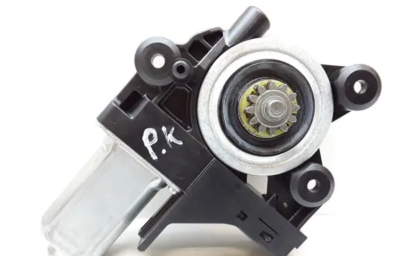 Volvo XC70 Front door window regulator motor 970713101