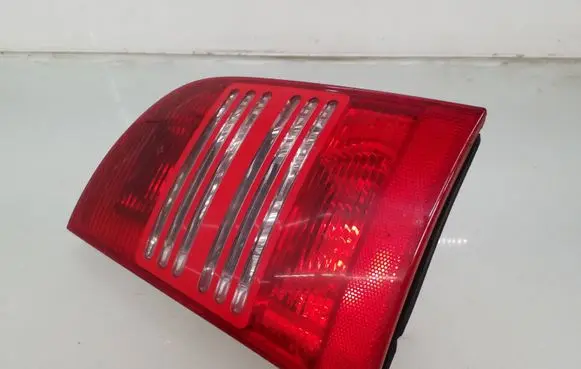 Skoda Octavia Mk1 (1U) Rear/tail lights 1u9945096 1u9945112 1u9945258