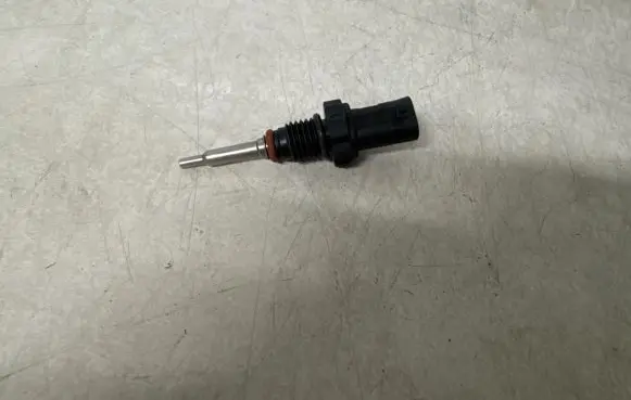 BMW 3 G20 G21 Intake air temperature sensor 8626176