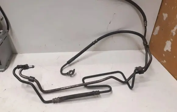 Volkswagen Caddy Power steering hose/pipe/line