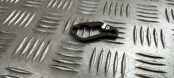 Jaguar XJ X351 Fuel Injector clamp holder 
