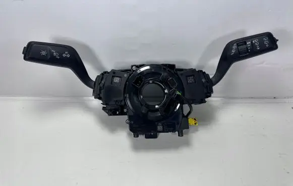Ford Kuga III Tailgate/trunk/boot open switch 
