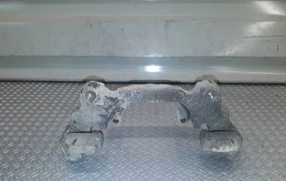 Volkswagen Golf V Front Brake Caliper Pad/Carrier 