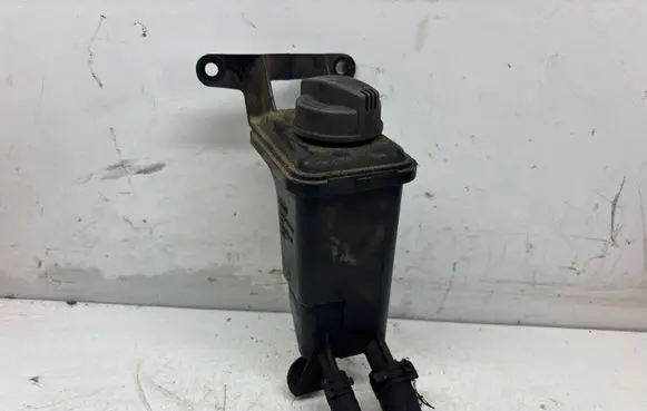 Audi A4 S4 B7 8E 8H Power steering fluid tank/reservoir 8E0422373B