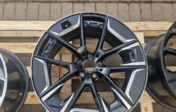 BMW 5 G30 G31 G38 R20 alloy rim 6895213