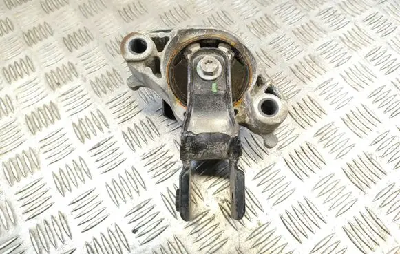 Engine mount bracket