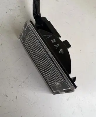 Toyota Land Cruiser (J120) Glove box light 