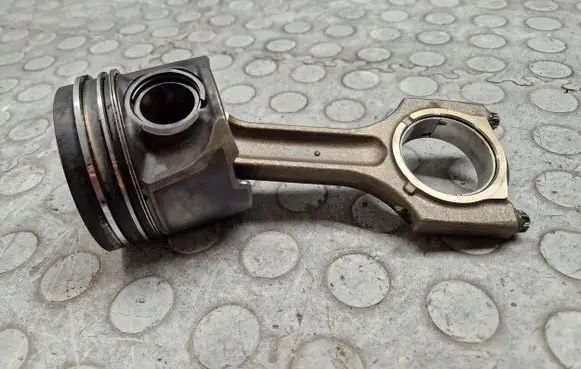 BMW 5 E60 E61 Piston with connecting rod 7798368 MAHLE174