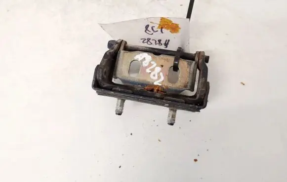 Ford Focus Tailgate/trunk/boot hinge