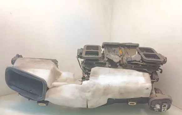 Mercedes-Benz CLS C219 Interior heater climate box assembly A2038201642 680430583610