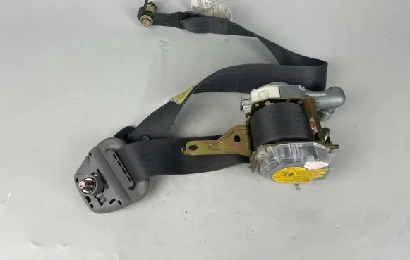 Subaru Forester SG Front seatbelt