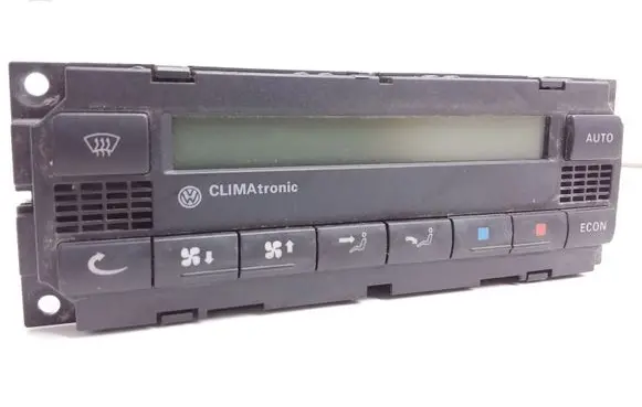 Volkswagen Golf IV Climate control unit